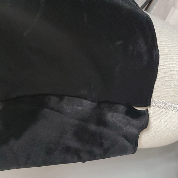 VICTORIA SECRET BLACK CAMISOLE ⚫️ - Picture 3 of 5